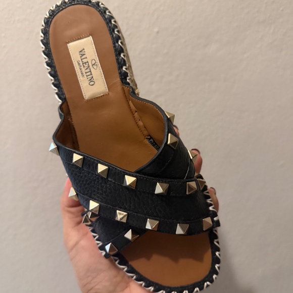 Valentino Garavani Rockstud Leather Espadrille Slides (Black) - Picture 2 of 3